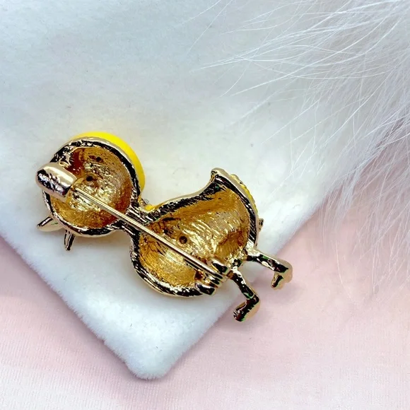 Cute Yellow Chick Chicken Brooch - Picture 2 of 3